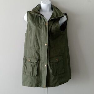 Market and Spruce NWOT sleeveless hoodie